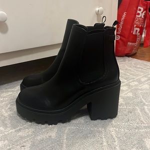 NWOT Urban Outfitters Heeled Chelsea Lug Boots